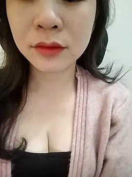 Girl Shy2000 online show from January 8, 2026, 2:14 am