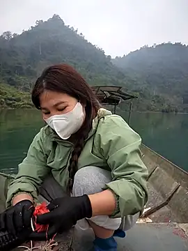 Meoweo 23 online show from December 16, 2025, 12:04 am