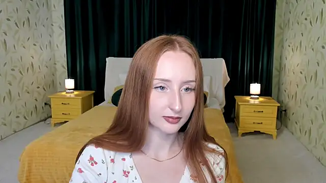 TwilightSerena online show from November 3, 2025, 11:33 am