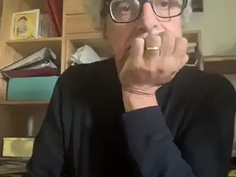 Snapshot of chtentation chatting on September 24, 2025, 3:37 pm chtentation online show from September 24, 2025, 3:37 pm