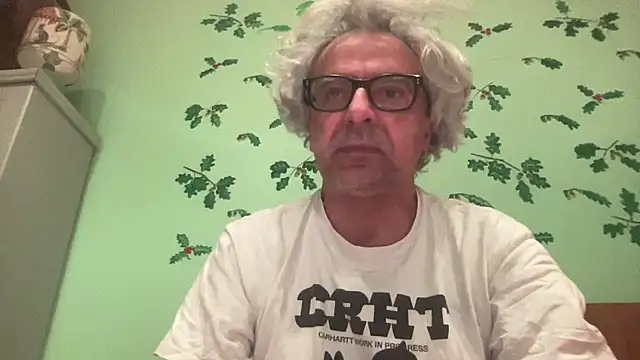 Snapshot of chtentation chatting on February 1, 2026, 9:46 pm chtentation online show from February 1, 2026, 9:46 pm