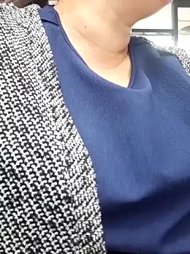 Kimkhaepretty online show from January 6, 2026, 5:11 am