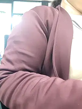 Kimkhaepretty online show from February 13, 2026, 2:07 am