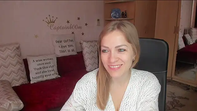 Snapshot of Tiffany_Bates chatting on September 26, 2025, 9:13 am Tiffany Bates online show from September 26, 2025, 9:13 am