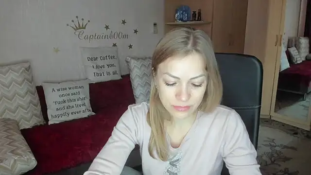 Snapshot of Tiffany_Bates chatting on September 30, 2025, 3:33 am Tiffany Bates online show from September 30, 2025, 3:33 am