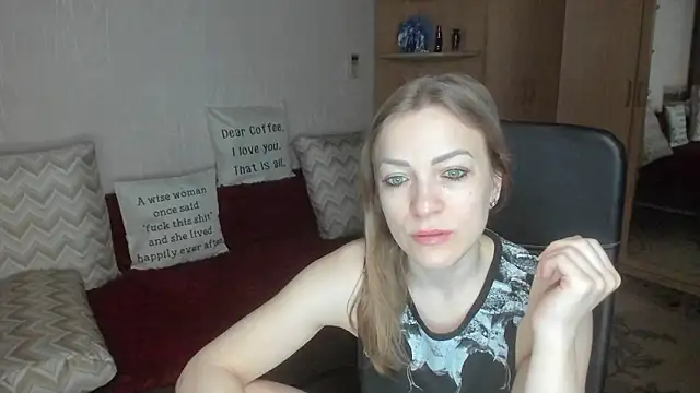 Snapshot of Tiffany_Bates chatting on February 2, 2026, 3:16 am Tiffany Bates online show from February 2, 2026, 3:16 am