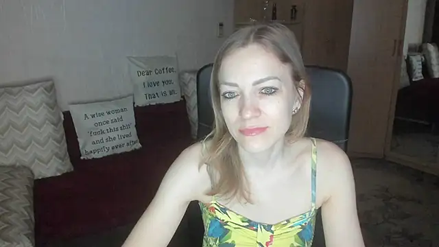 Snapshot of Tiffany_Bates chatting on March 2, 2026, 3:09 am Tiffany Bates online show from March 2, 2026, 3:09 am