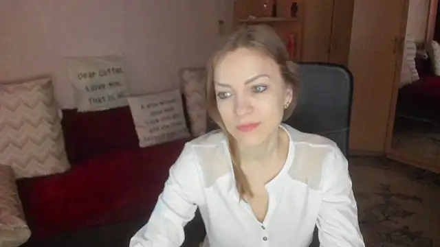 Snapshot of Tiffany_Bates chatting on March 23, 2026, 4:05 am Tiffany Bates online show from March 23, 2026, 4:05 am