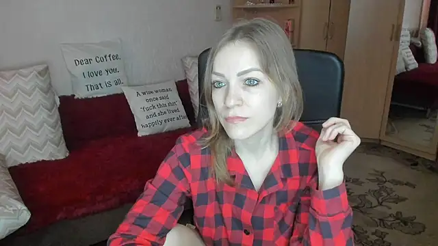 Snapshot of Tiffany_Bates chatting on April 3, 2026, 11:19 am Tiffany Bates online show from April 3, 2026, 11:19 am