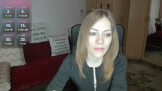 Snapshot of Tiffany_Bates chatting on April 7, 2026, 3:07 am Tiffany Bates online show from April 7, 2026, 3:07 am