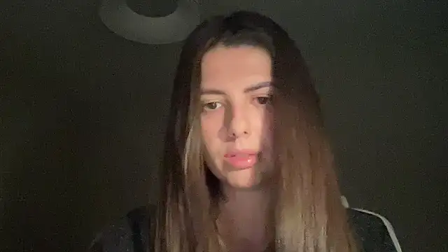 Snapshot of Felirayya chatting on October 25, 2025, 9:20 pm Felirayya online show from October 25, 2025, 9:20 pm