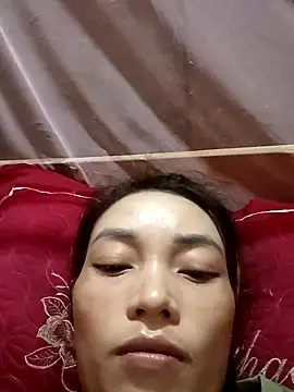 Phiny xx online show from October 7, 2025, 1:52 pm