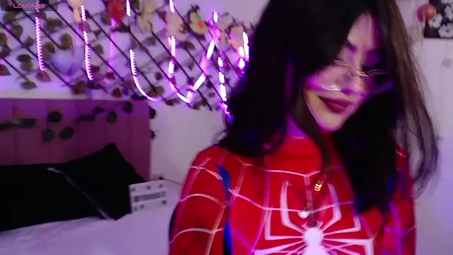 isa bunny18 online show from October 31, 2025, 6:03 am