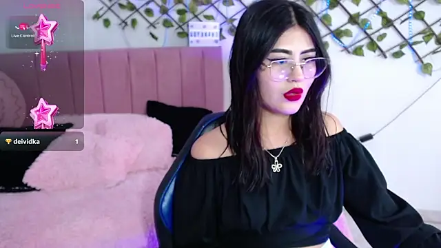 isa bunny18 online show from January 14, 2026, 8:36 pm