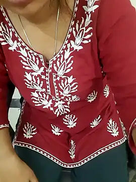 Minakshi 677 online show from November 7, 2025, 2:22 am