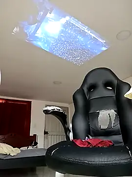 Snapshot of Pingasaboy20 chatting on November 25, 2025, 1:11 pm Pingasaboy20 online show from November 25, 2025, 1:11 pm