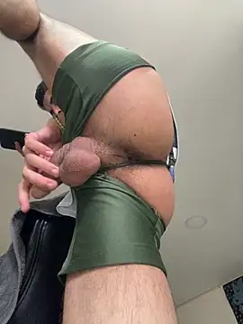 Snapshot of Pingasaboy20 chatting on December 19, 2025, 2:57 pm Pingasaboy20 online show from December 19, 2025, 2:57 pm