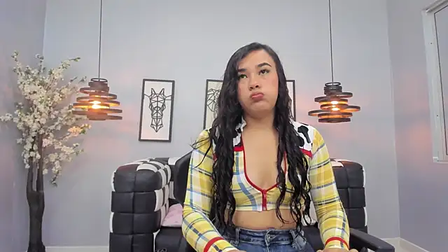 Kira Naughty online show from October 20, 2025, 11:43 am