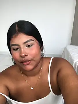 AnaBrowmn online show from November 16, 2025, 6:57 pm