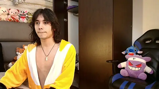 Snapshot of Lovers_21 chatting on February 12, 2026, 3:34 am Lovers 21 online show from February 12, 2026, 3:34 am