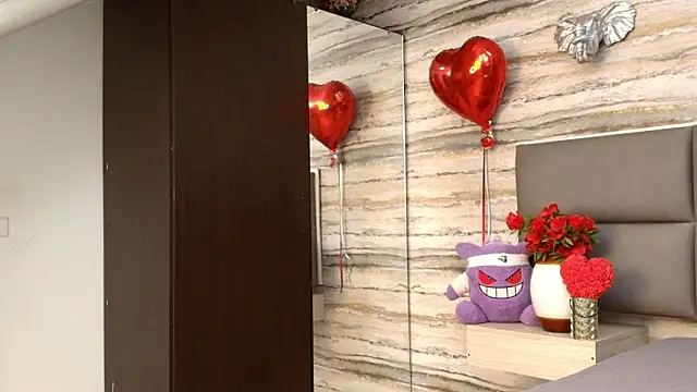 Snapshot of Lovers_21 chatting on February 16, 2026, 3:46 am Lovers 21 online show from February 16, 2026, 3:46 am