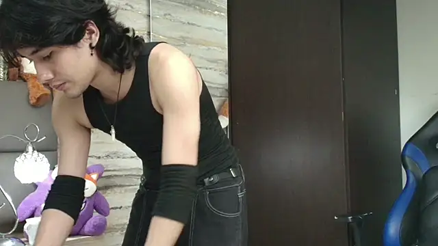 Lovers 21 online show from April 5, 2026, 4:09 am