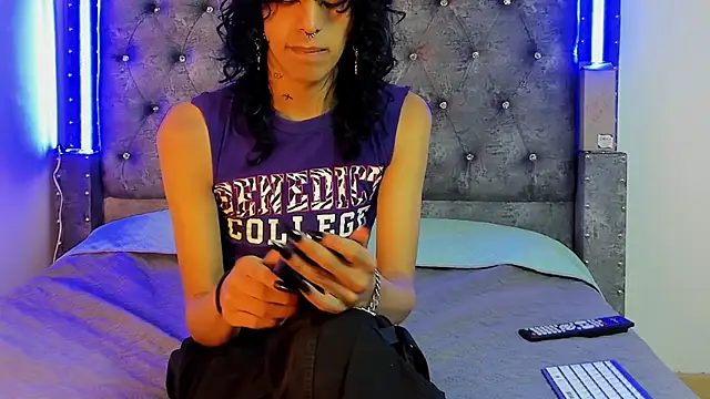 Andrew Dust online show from September 30, 2025, 7:19 pm