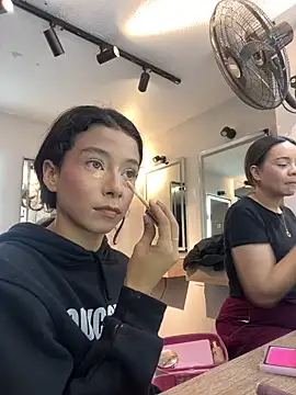 ChloeRosses online show from April 14, 2026, 5:52 pm