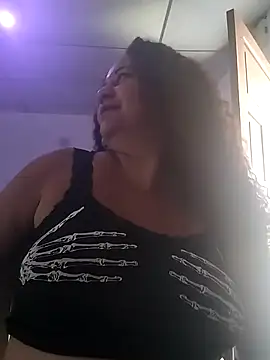 Snapshot of MEYBELLATINA chatting on April 17, 2026, 9:18 pm MEYBELLATINA online show from April 17, 2026, 9:18 pm