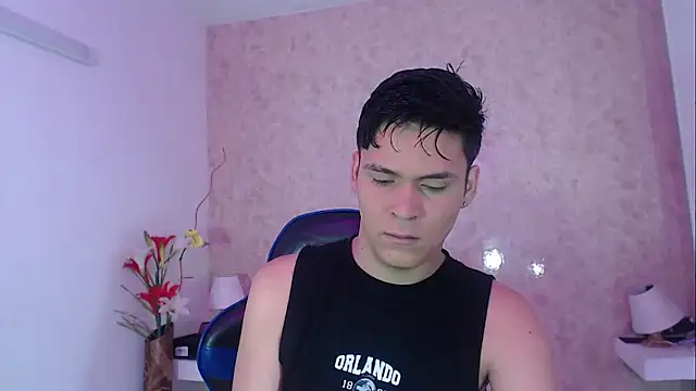 Aaron Foxxx online show from October 4, 2025, 12:03 pm