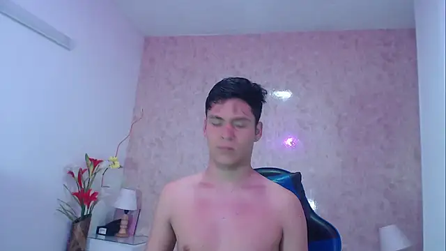 Aaron Foxxx online show from October 9, 2025, 12:58 pm