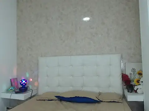 Aaron Foxxx online show from December 17, 2025, 9:32 pm