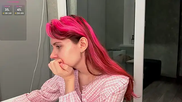 FawnDubler online show from September 26, 2025, 5:17 pm