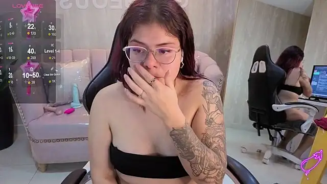 draviana a  online show from November 2, 2025, 3:03 pm