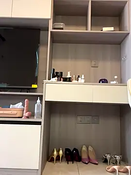 POS001 online show from December 4, 2025, 6:23 am