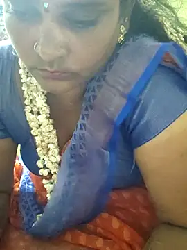 Snapshot of navyasree143 chatting on April 12, 2026, 4:45 pm navyasree143 online show from April 12, 2026, 4:45 pm