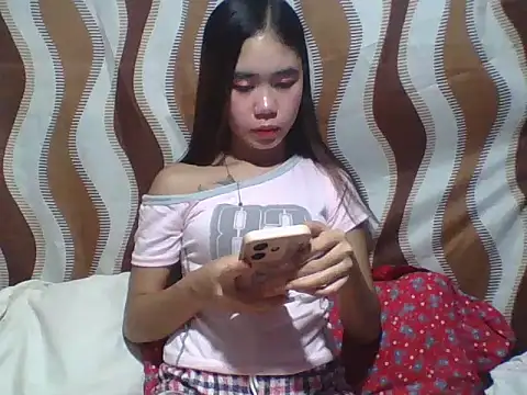 SweetPussie18x online show from March 22, 2026, 1:09 am