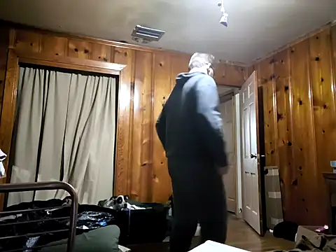 bear8t online show from April 17, 2026, 1:08 am