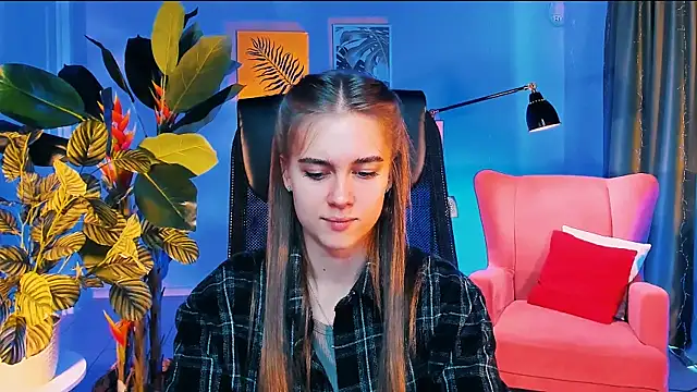 JuneWoods online show from April 2, 2026, 7:17 am