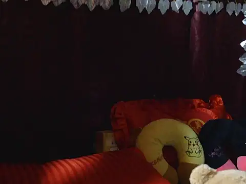 Kristinalui online show from October 8, 2025, 6:22 am