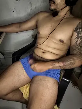 Snapshot of gtzmoreno chatting on February 12, 2026, 5:46 am gtzmoreno online show from February 12, 2026, 5:46 am