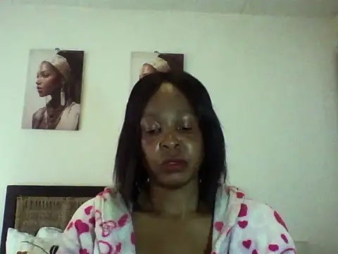 Blacksashaxx online show from November 3, 2025, 12:17 pm