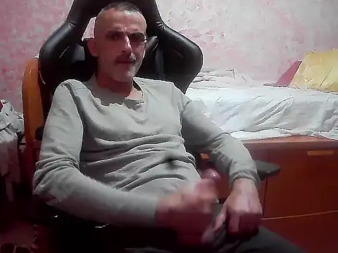 Snapshot of uaintmybabbydaddy chatting on October 30, 2025, 5:02 pm uaintmybabbydaddy online show from October 30, 2025, 5:02 pm