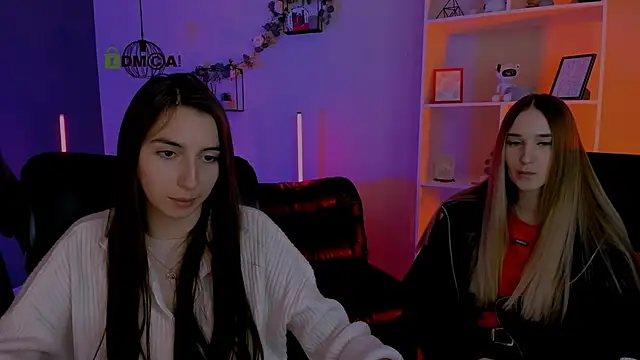 leslie bird online show from April 15, 2026, 12:23 pm