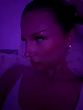 blondeeee online show from January 8, 2026, 6:21 pm