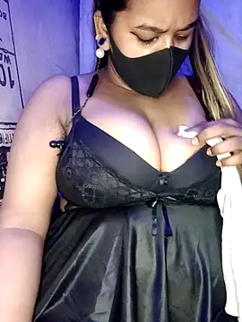 Hot Girl Dimple online show from October 13, 2025, 5:40 am