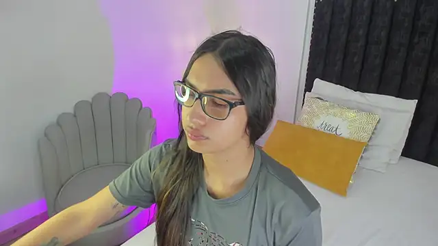 cherrylady 02 online show from December 21, 2025, 12:34 pm