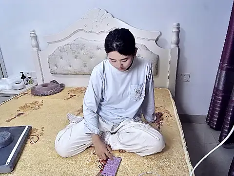 GrungyGooney online show from April 7, 2026, 10:15 am