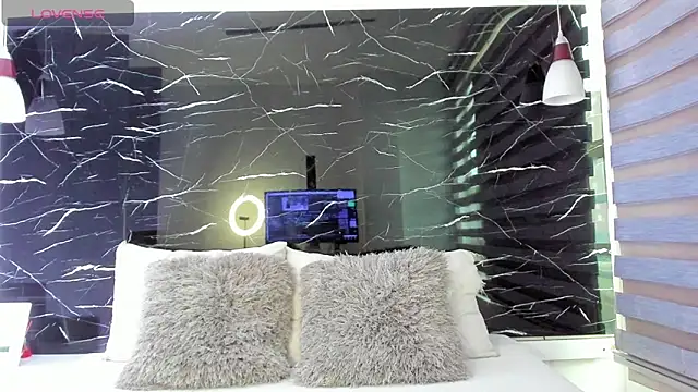 ZOE LE online show from March 24, 2026, 11:59 am