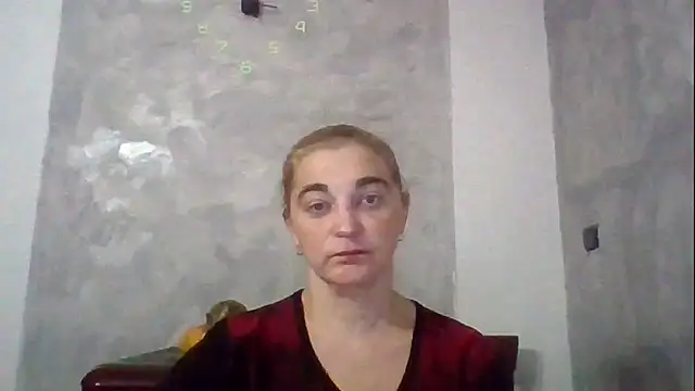 Snapshot of GoldenAngelMilf chatting on November 17, 2025, 4:13 pm GoldenAngelMilf online show from November 17, 2025, 4:13 pm